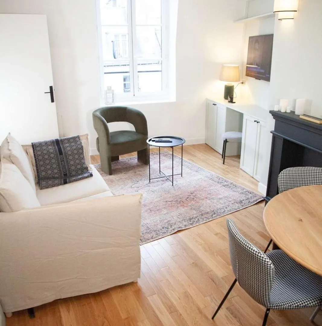 Au Coeur De Paris Apartamento 0*,
